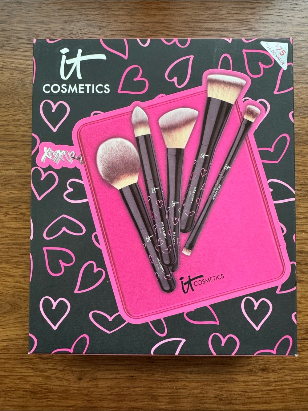 it cosmetics Brush Set — Set of 5 —$194 Retail!